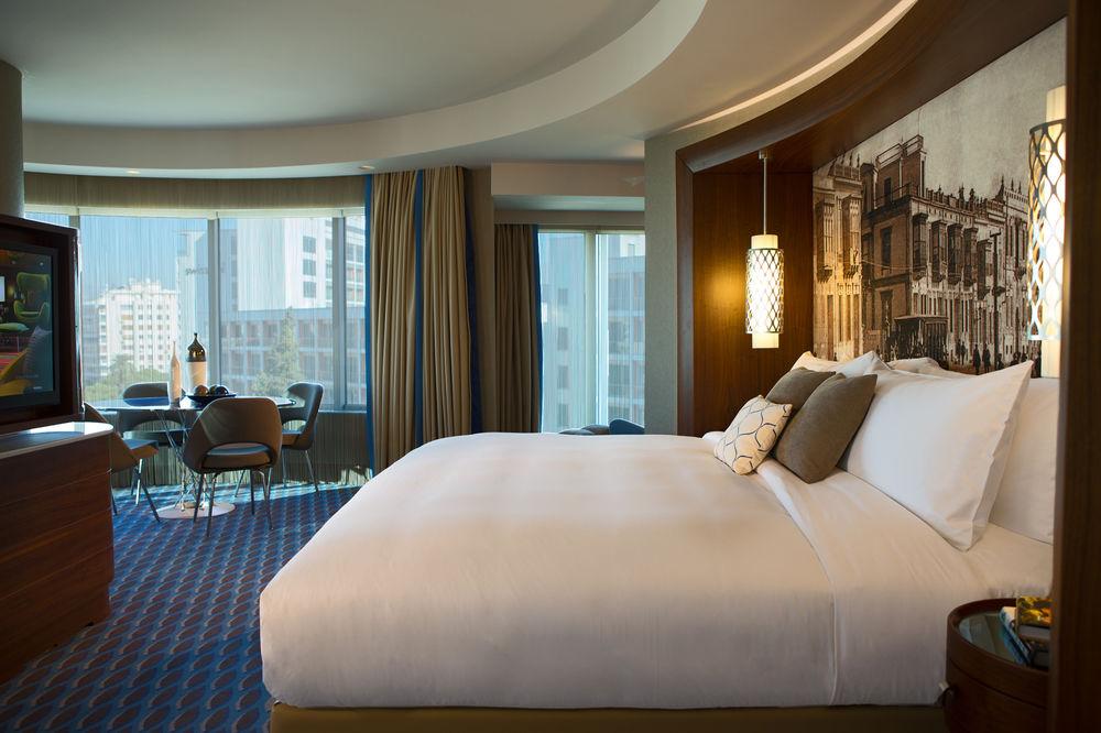 Renaissance Izmir Hotel Exterior photo A suite at the JW Marriott Hotel, Dubai