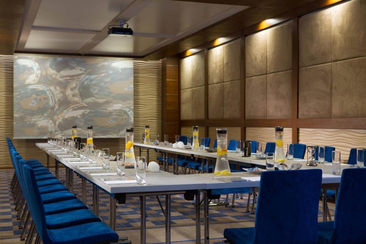 Renaissance Izmir Hotel Exterior photo The meeting room